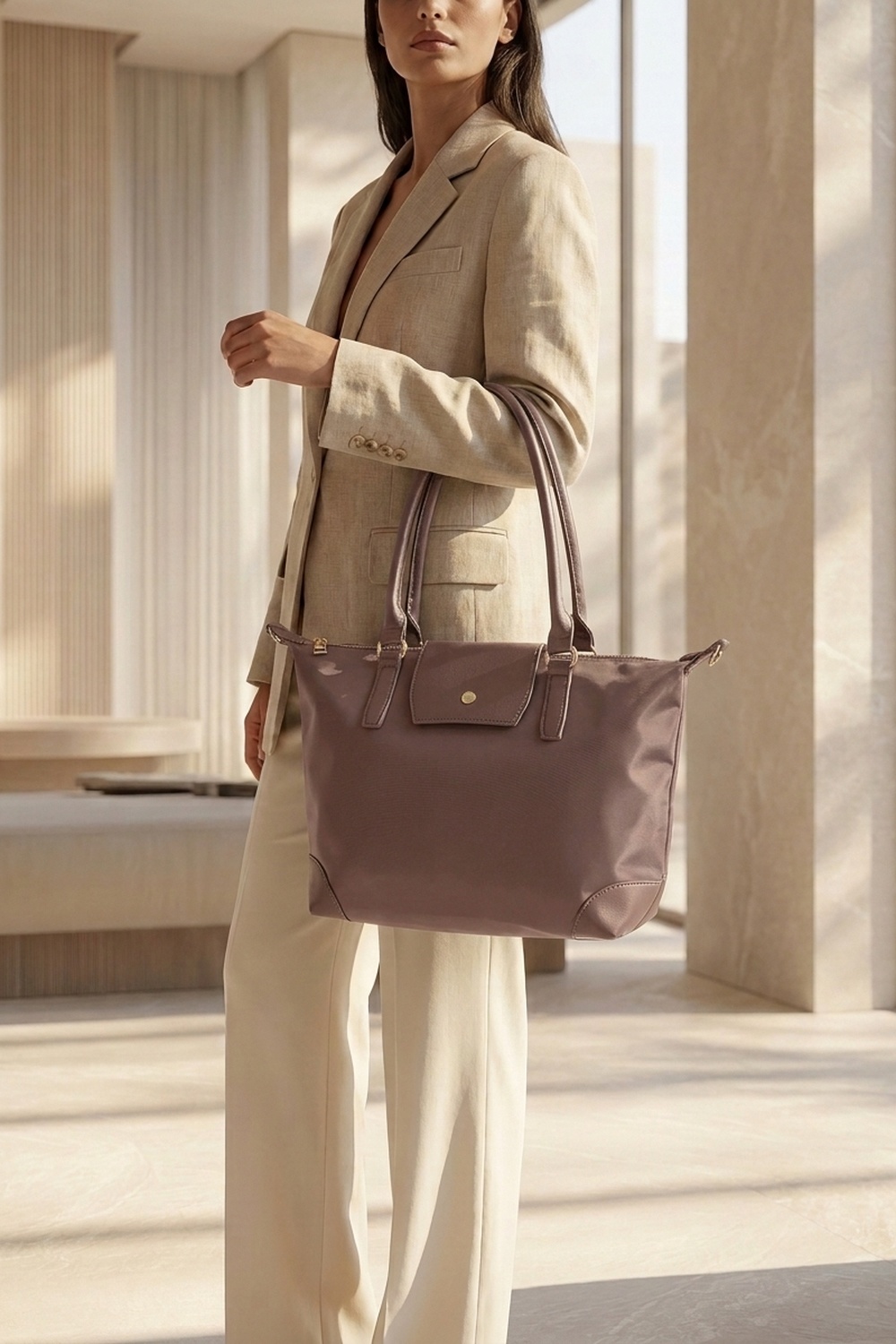 699 - TAUPE