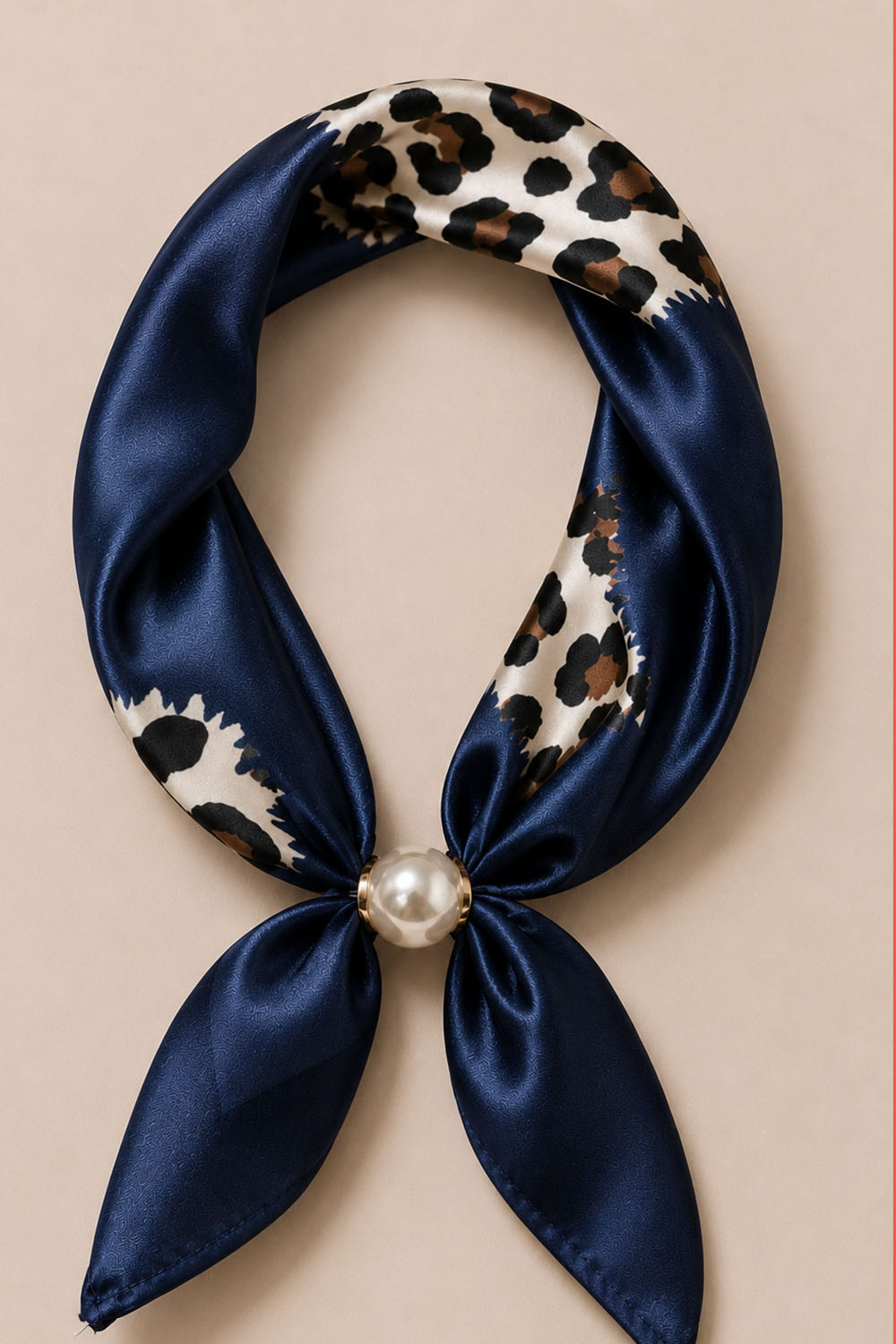FOULARD MIT MAGNET LEO PRINT KLEIN